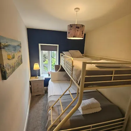 5 Eyre Square Lane Apartment *
