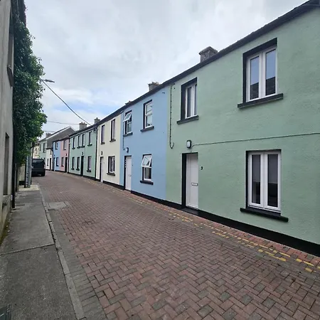 Apartment 5 Eyre Square Lane *